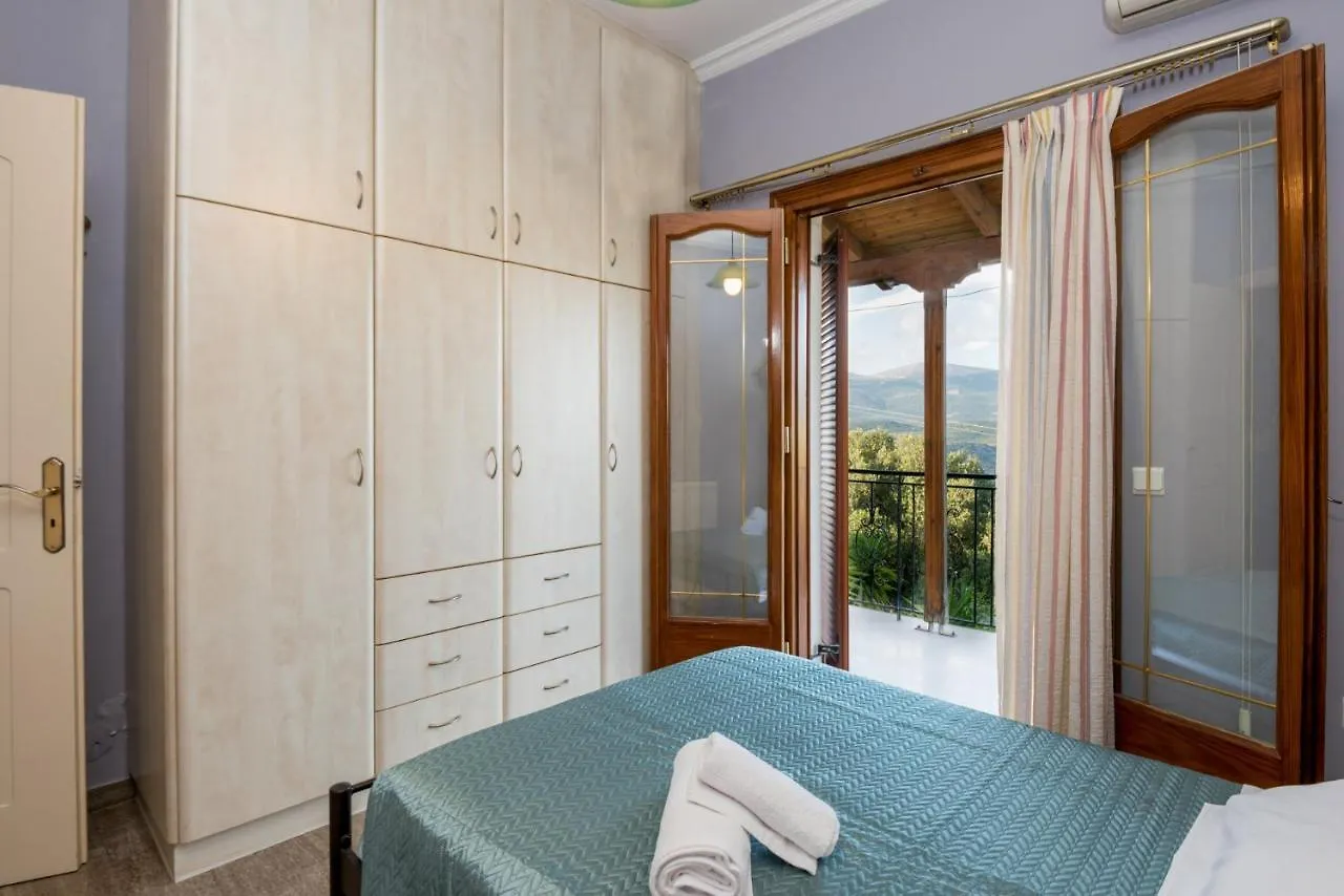 Virginia - Home In Helmata Argostoli 0*, Argostolion