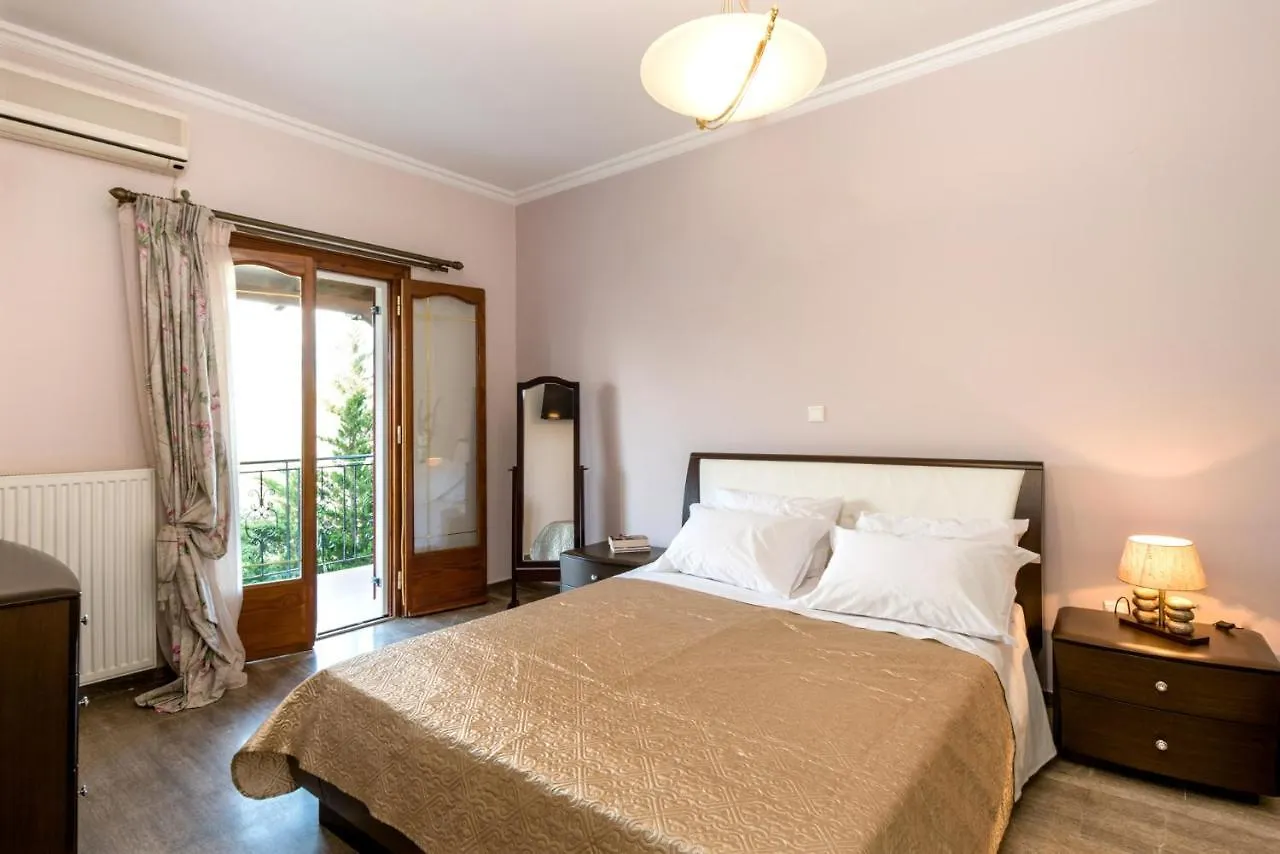 Apartment Virginia - Home In Helmata Argostoli