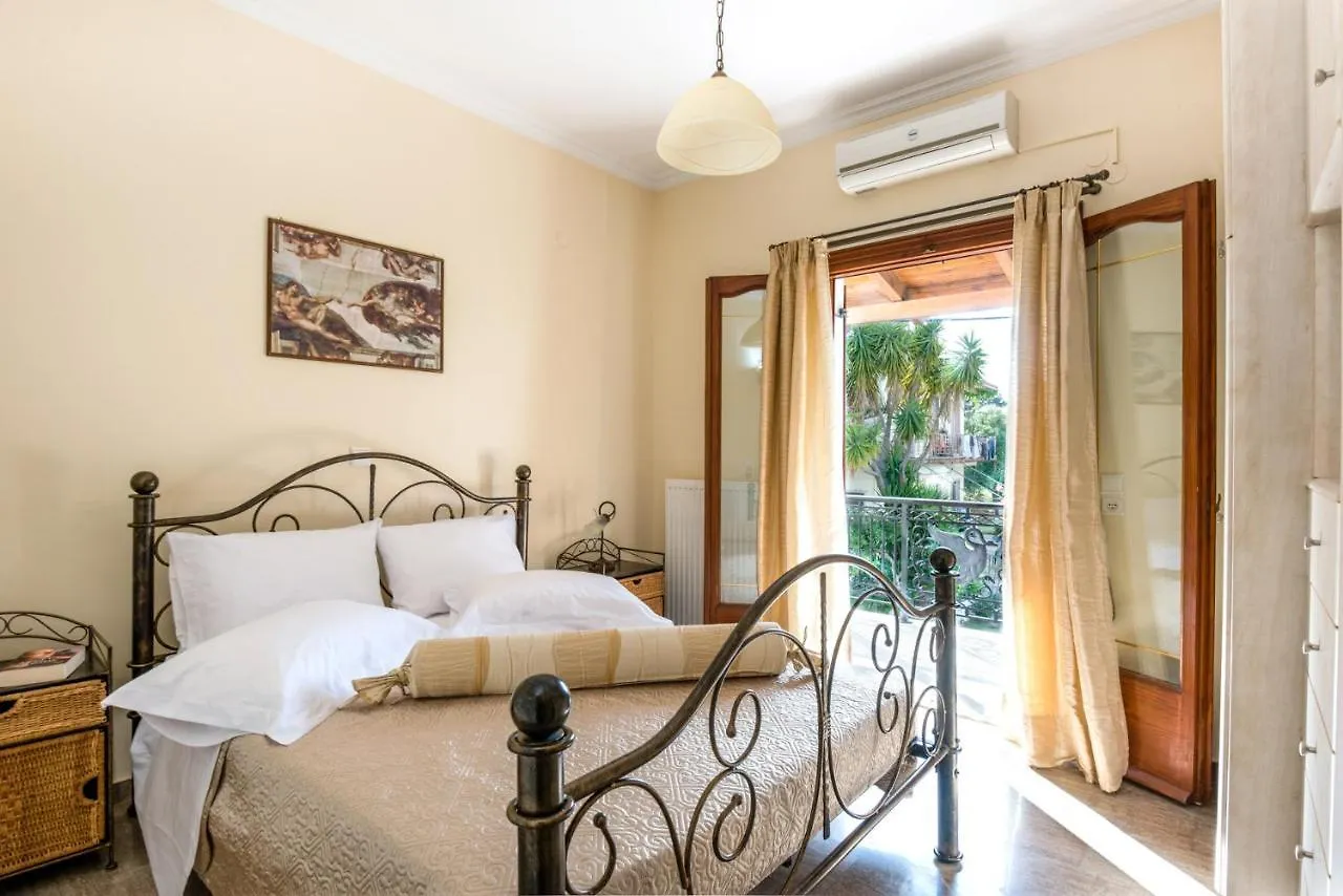 Virginia - Home In Helmata Argostoli Apartment